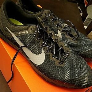 Nike Zoom Rival Waffle XC Spikeless Track Shoe